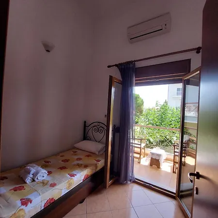 Holiday home Rania Seaside, Nikiti (Sithonia)