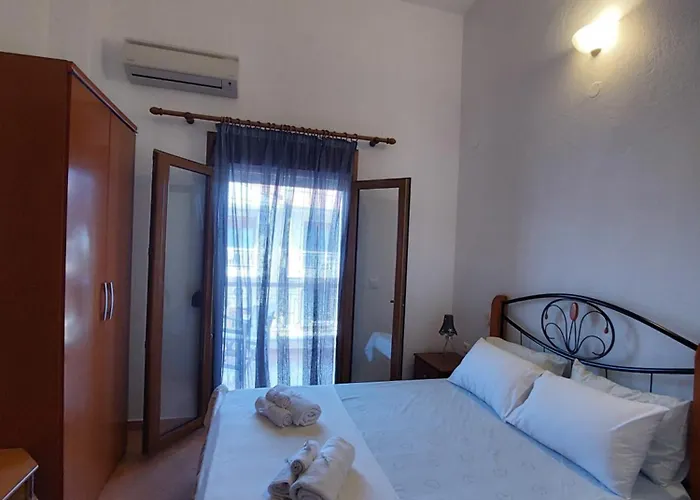 Rania Seaside, Feriehus Nikiti (Sithonia)